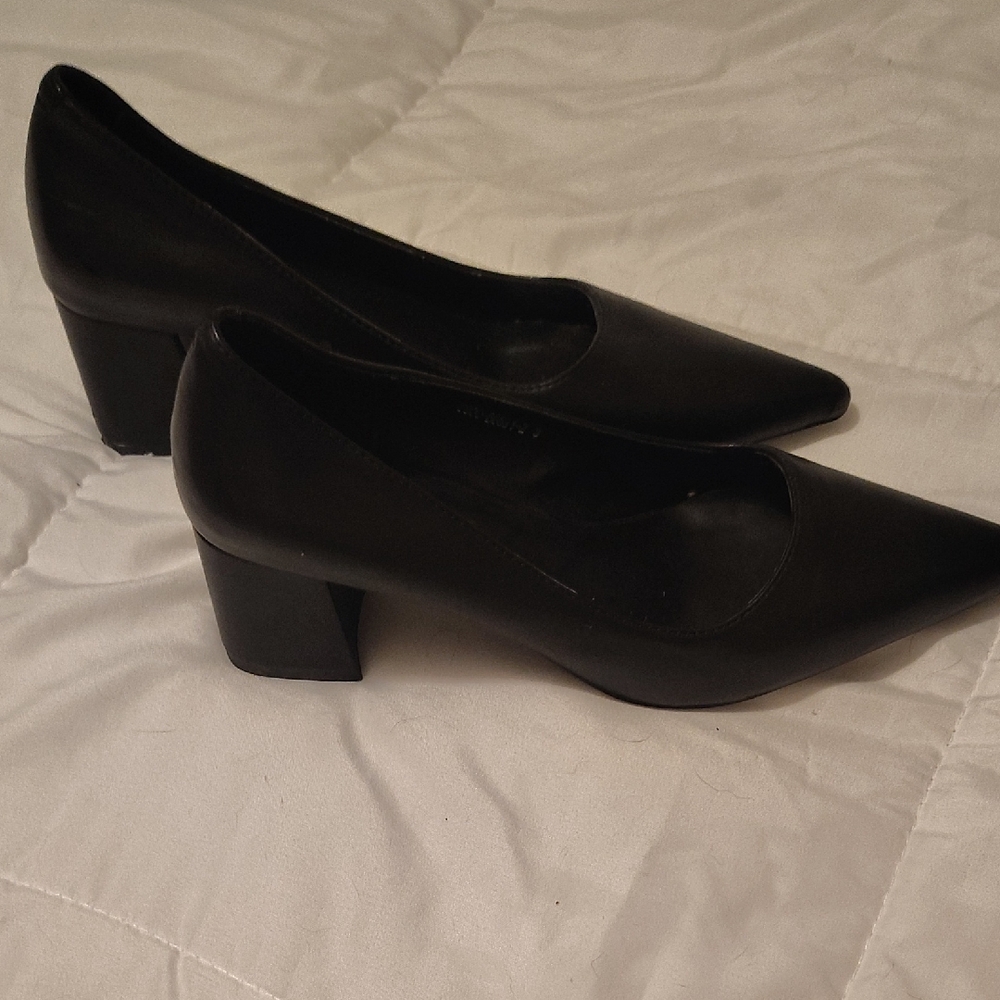 Elegant Black Block Heel Pumps